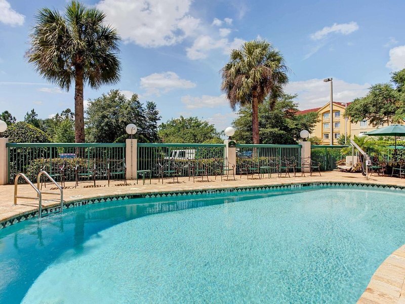Holiday Inn Tampa North, an IHG Hotel 8