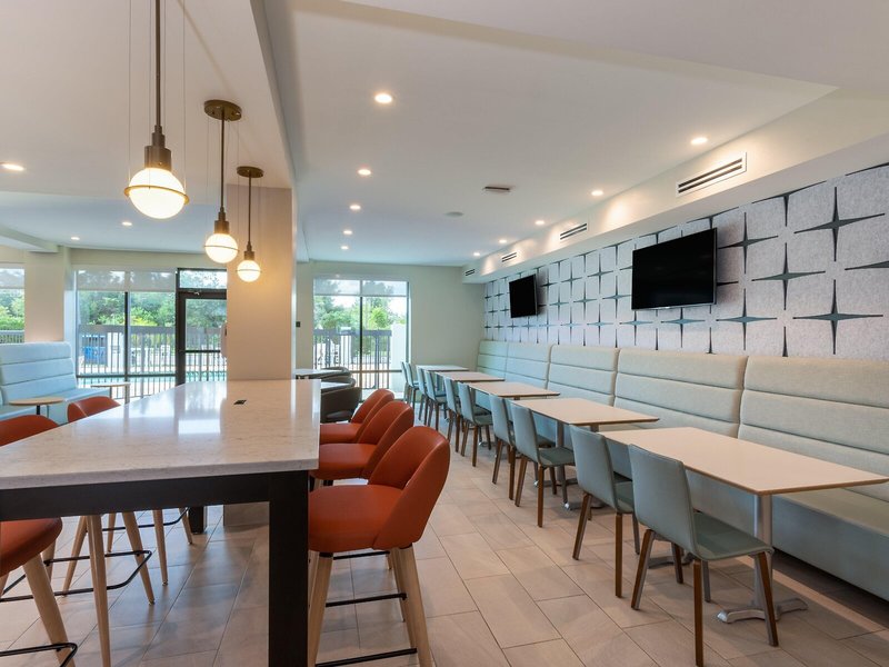 Holiday Inn Tampa North, an IHG Hotel 20