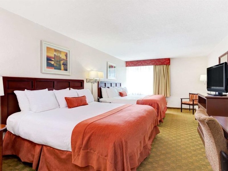 Holiday Inn Tampa North, an IHG Hotel 36