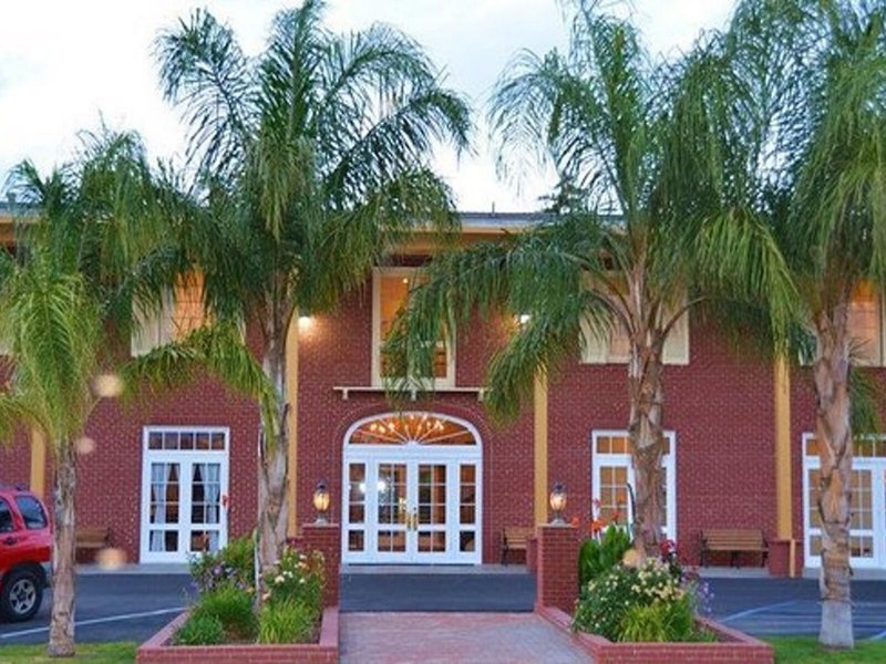 Best Western Plus Hill House 2 - Exterior