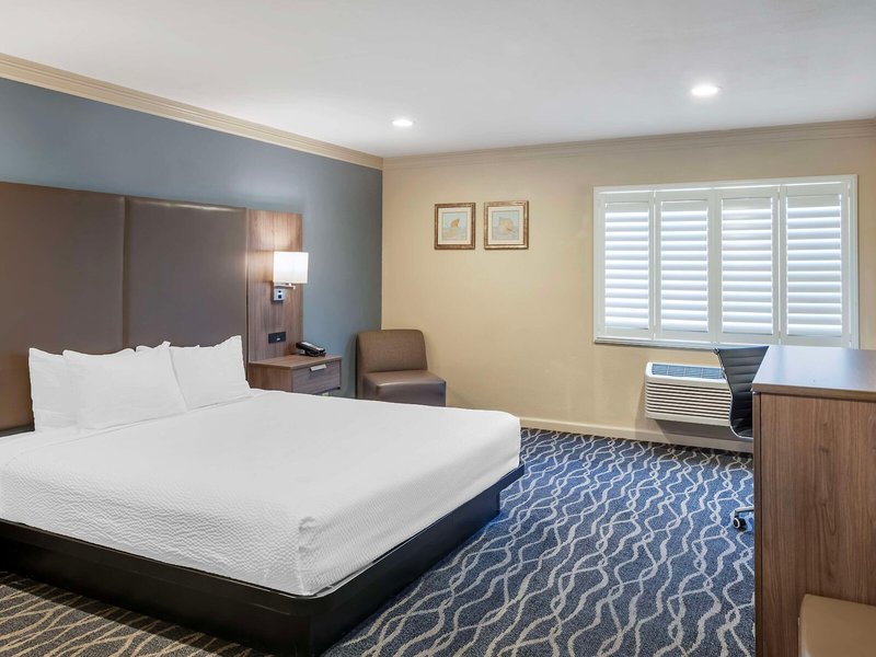 Best Western Plus Hill House 31 - Room Example
