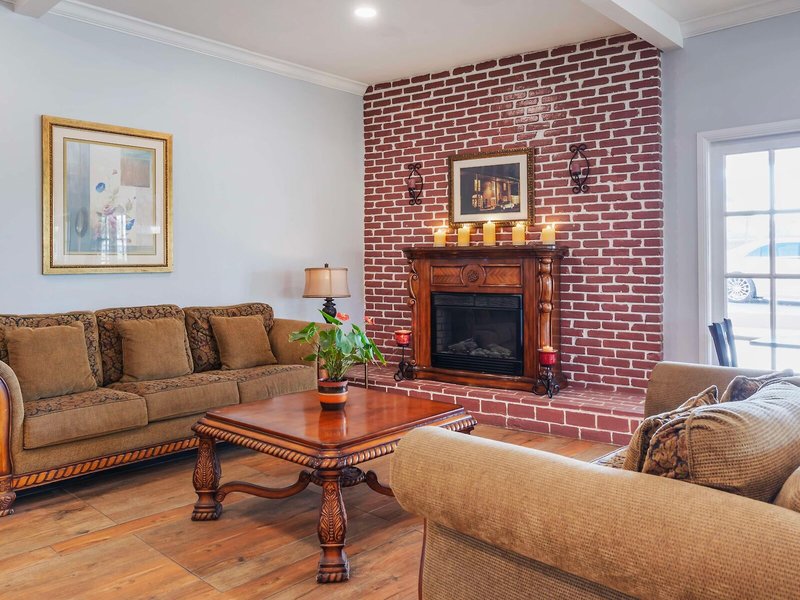 Best Western Plus Hill House 37 - Room Example