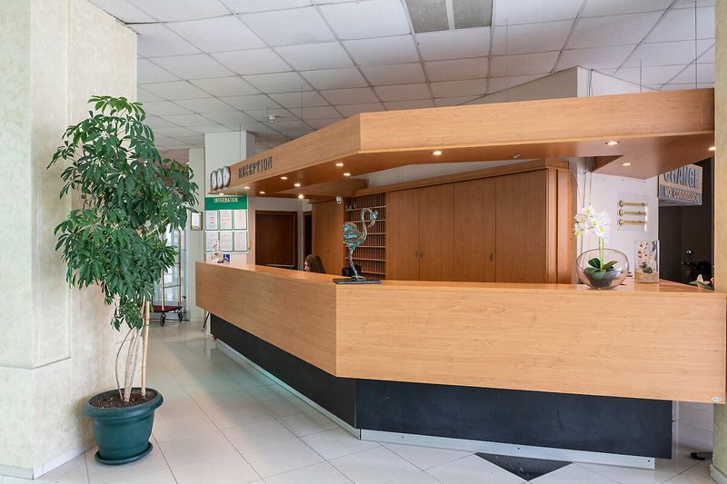 Flamingo Beach Hotel 7