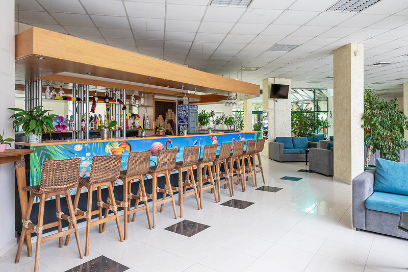 Flamingo Beach Hotel 18