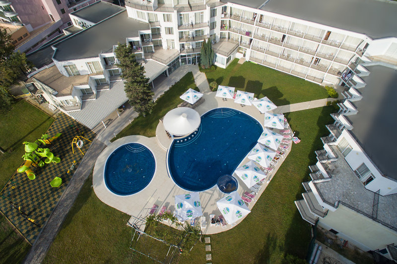 Flamingo Beach Hotel 11