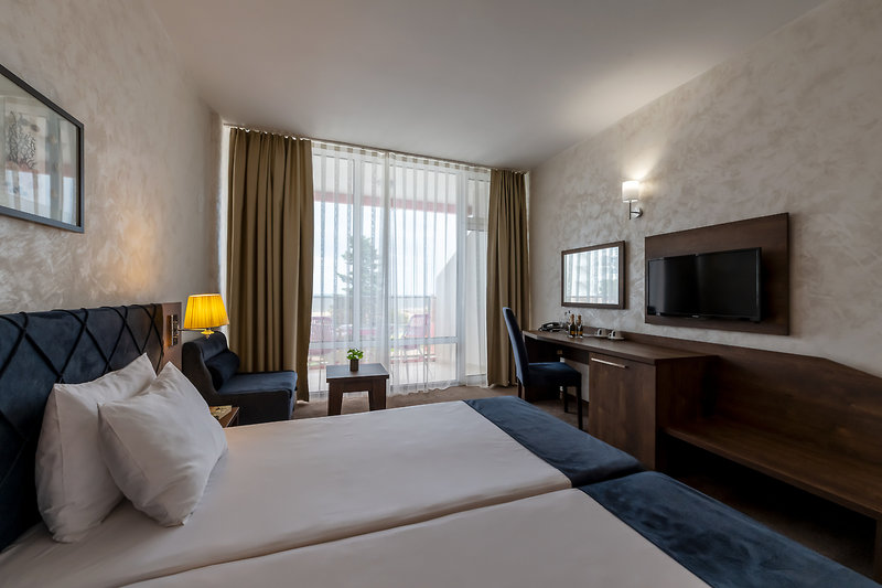 Flamingo Beach Hotel 15