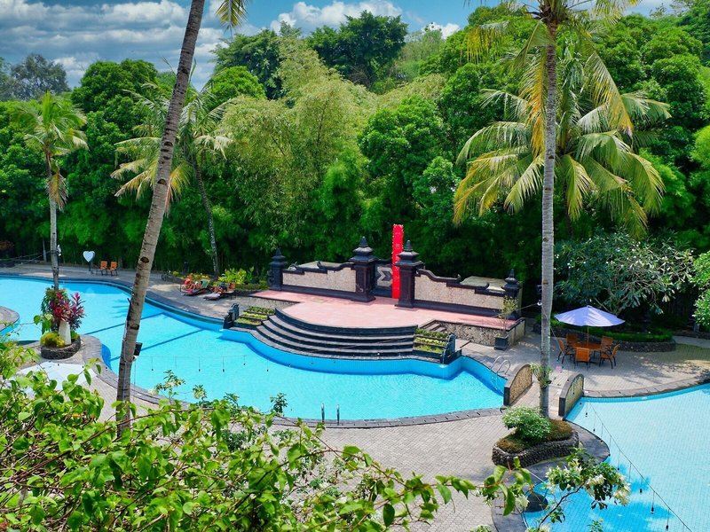 Jayakarta Yogyakarta 13 - Outdoor Pool