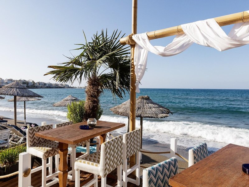 Kahlua Sea View Suites 11