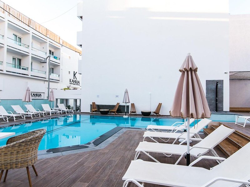 Kahlua Sea View Suites 18
