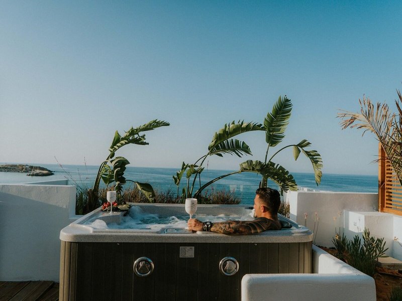 Kahlua Sea View Suites 20