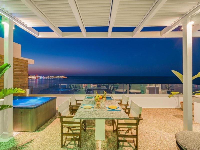 Kahlua Sea View Suites 21