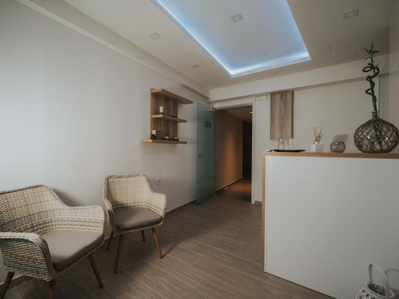 Kahlua Sea View Suites 29