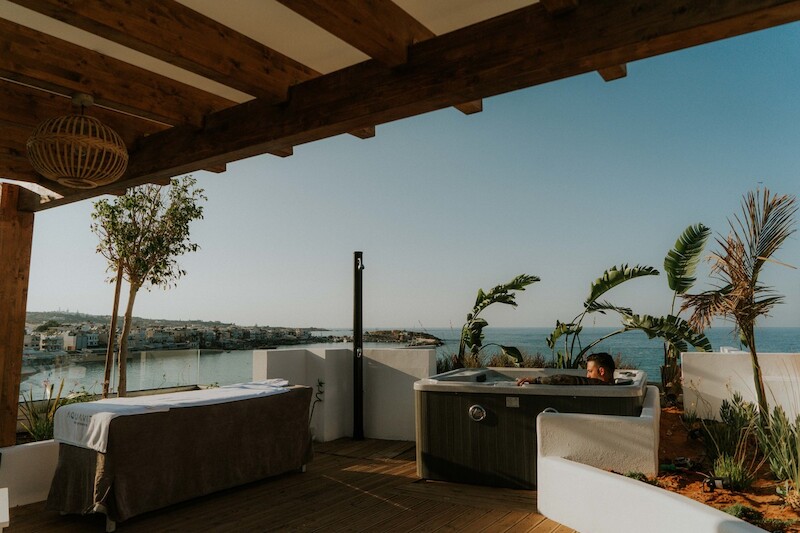 Kahlua Sea View Suites 15