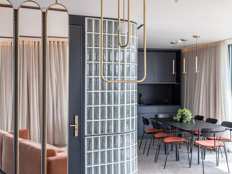 Perianth Hotel 34