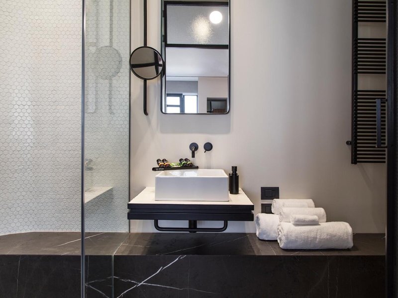 Perianth Hotel 40