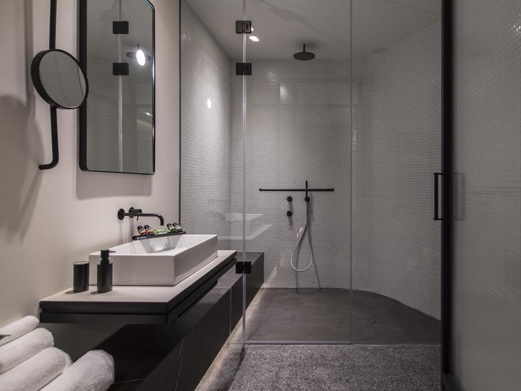 Perianth Hotel 5