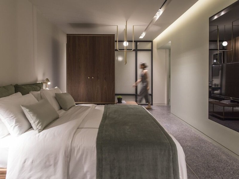 Perianth Hotel 9