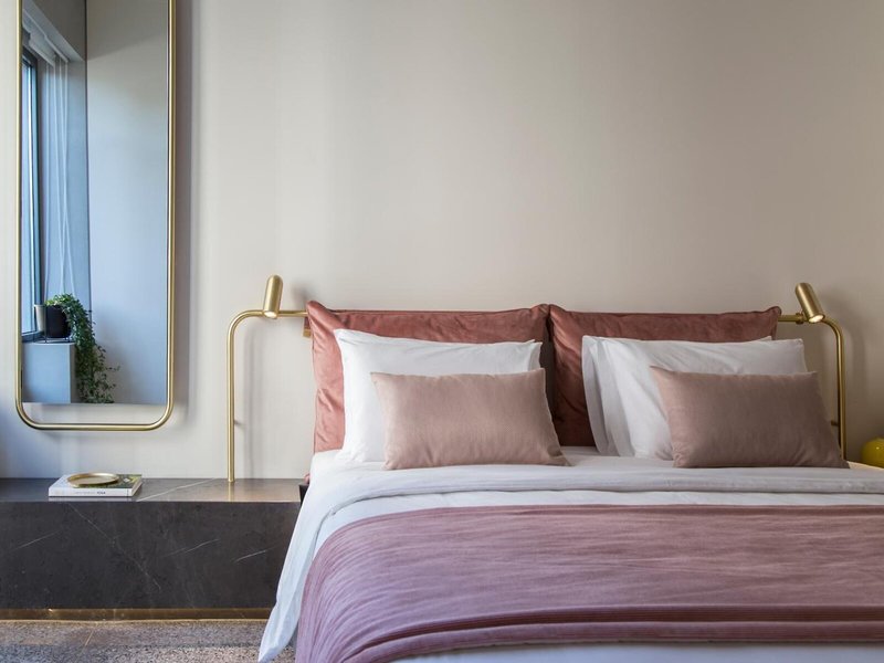 Perianth Hotel 12