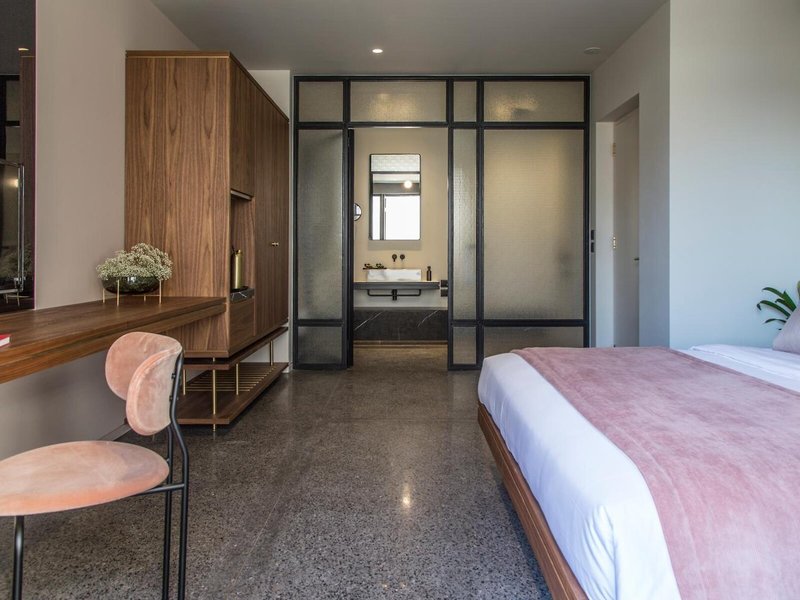 Perianth Hotel 14