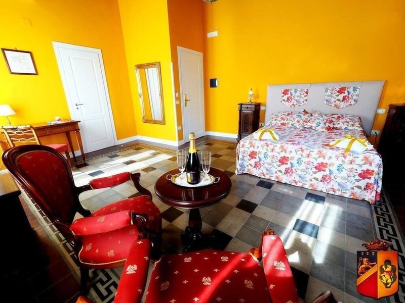 Palazzo Toraldo Di Francia 6