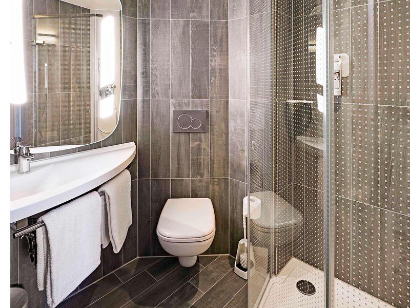 ibis Baden Neuenhof 5 - Bathroom Example