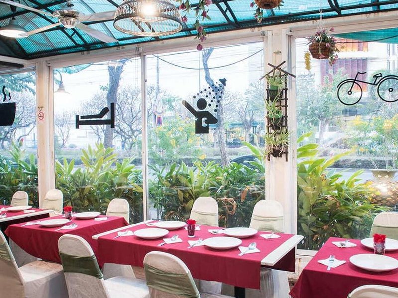 Howard Square Boutique 8