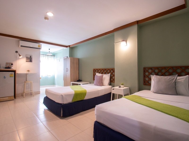 Howard Square Boutique 11