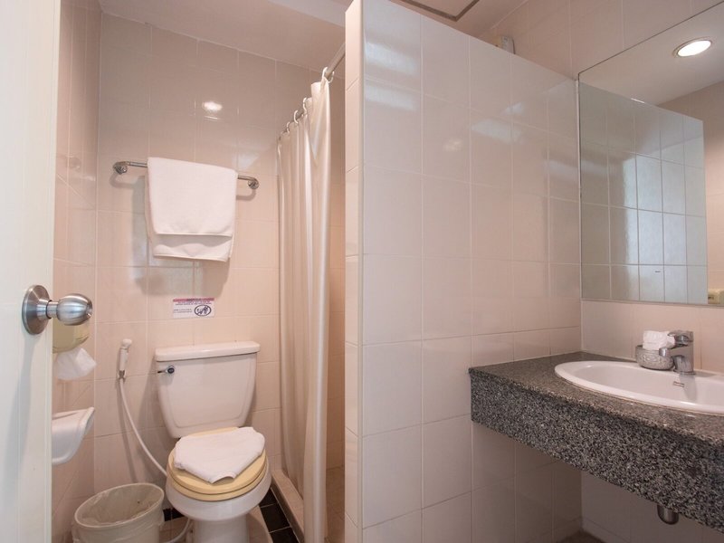 Howard Square Boutique 19