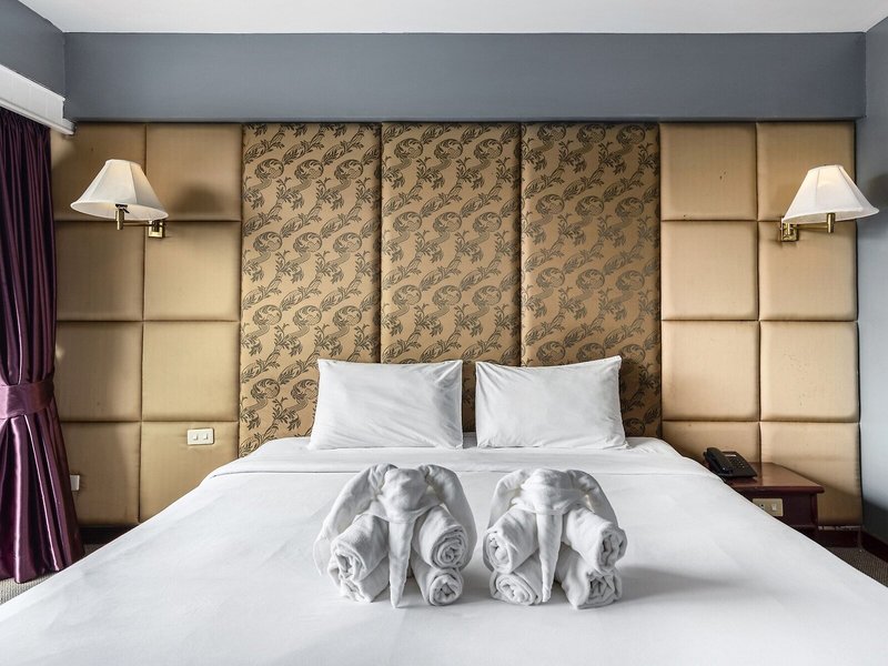 Ayothaya Riverside 24