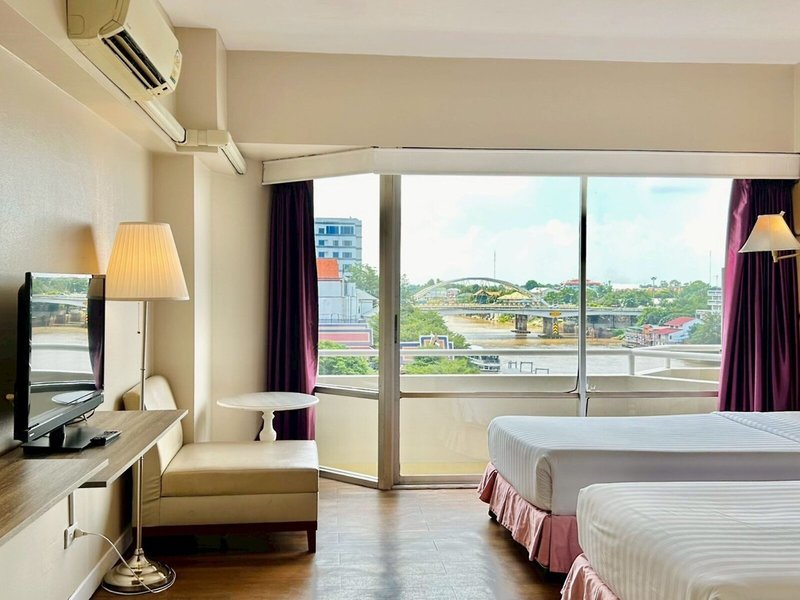 Ayothaya Riverside 41