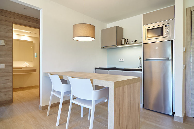 Sol Bahía Ibiza Suites 10