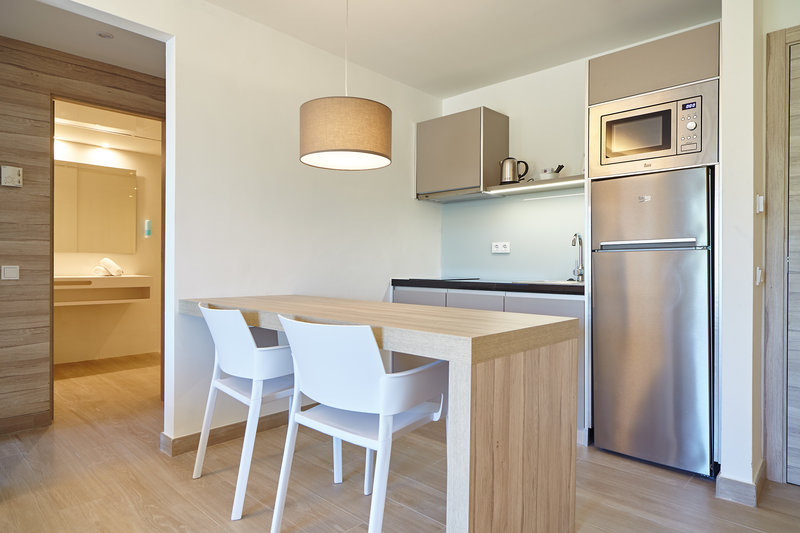 Sol Bahía Ibiza Suites 18