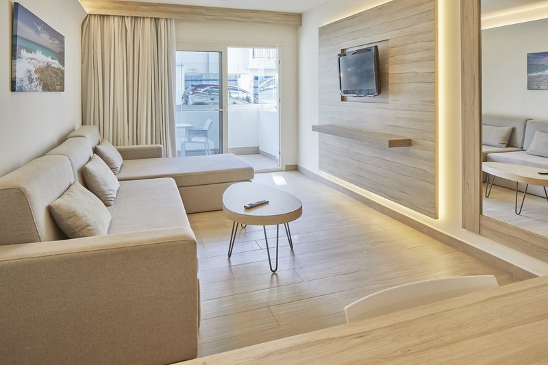 Sol Bahía Ibiza Suites 26
