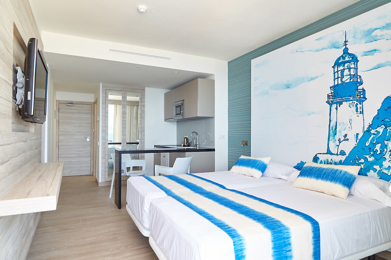 Sol Bahía Ibiza Suites 5