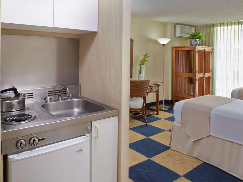 Ewa Hotel Waikiki 16