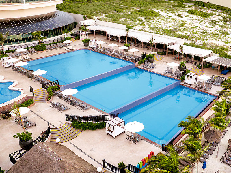 Seadust Cancun Family Resort  9