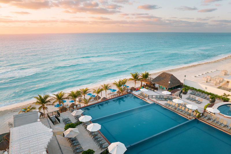 Seadust Cancun Family Resort 1