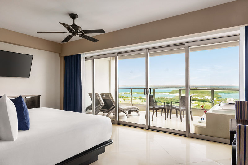 Seadust Cancun Family Resort 5