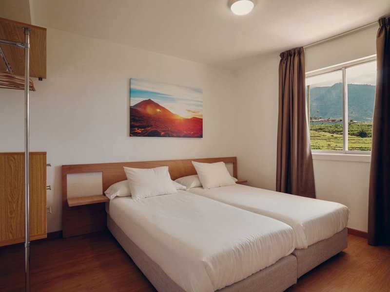 Route Active Hotel  16