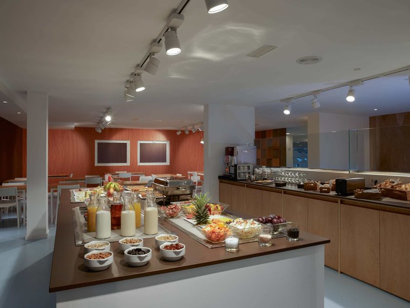 Route Active Hotel  18