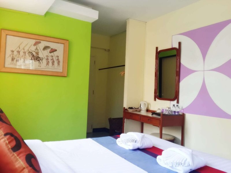 Sawasdee Sukhumvit Inn 12