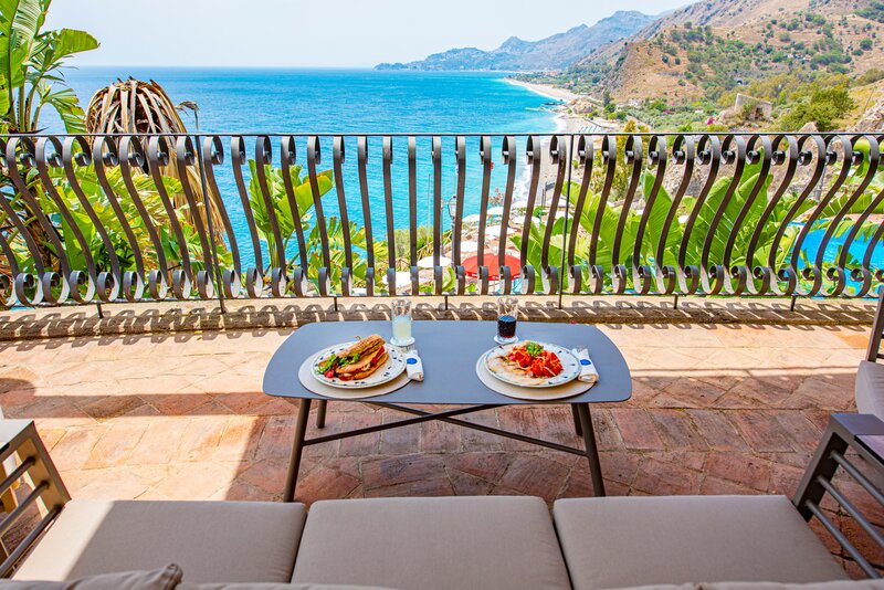 Baia Taormina 33