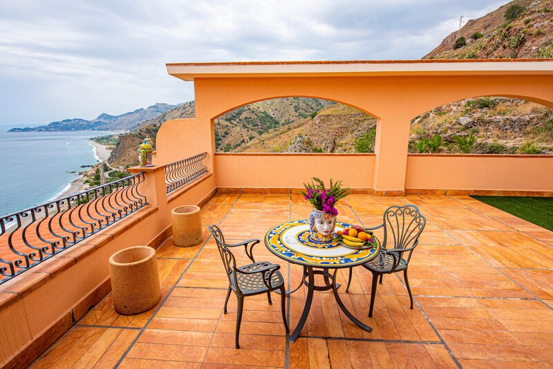 Baia Taormina 126