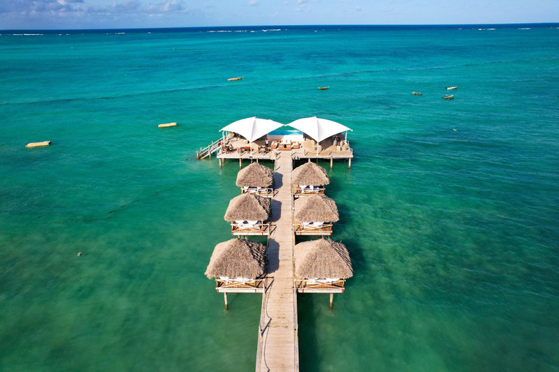 Blue Moon Resort 6