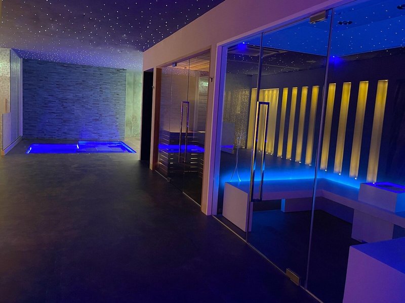 The Moon Boutique Hotel 5