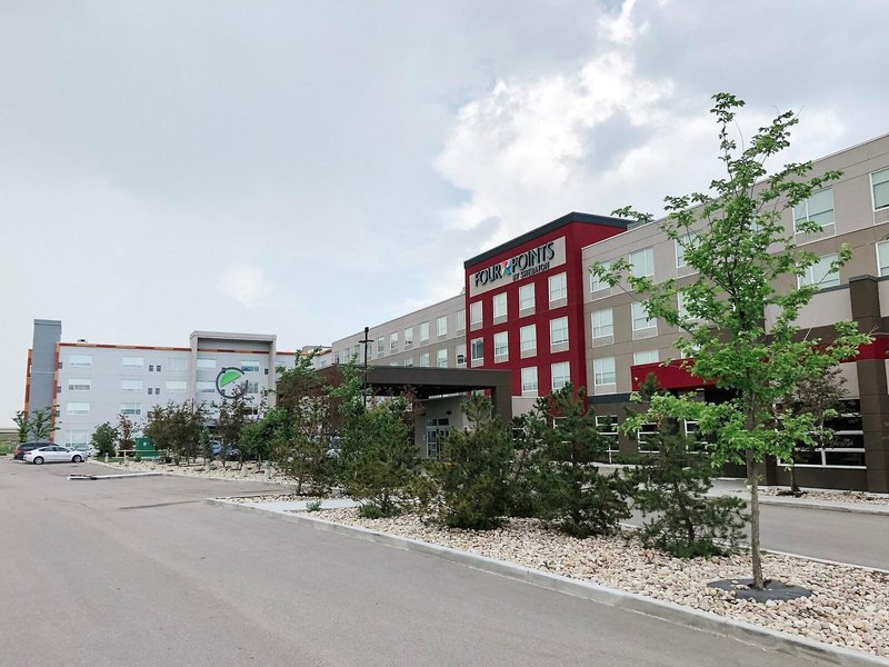 Element Edmonton West 1