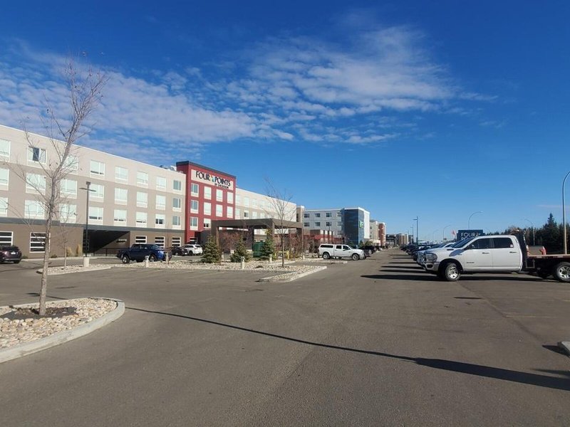 Element Edmonton West 3