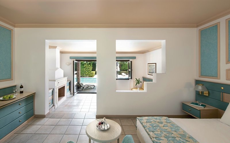 Mitsis Royal Mare 24