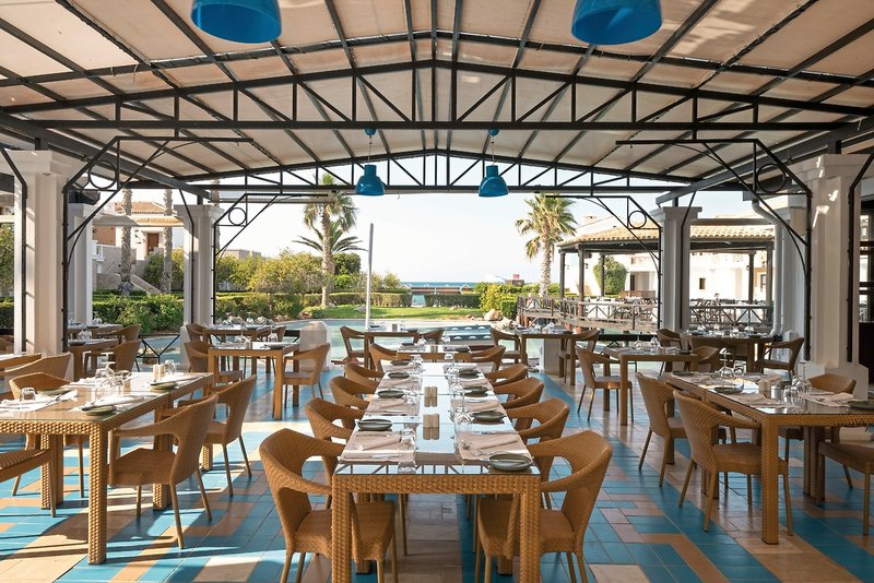 Mitsis Royal Mare 30