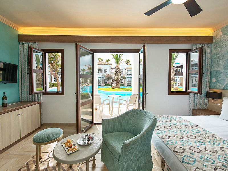 Mitsis Royal Mare 12